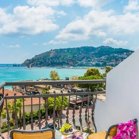 Boulevard Αλάνια